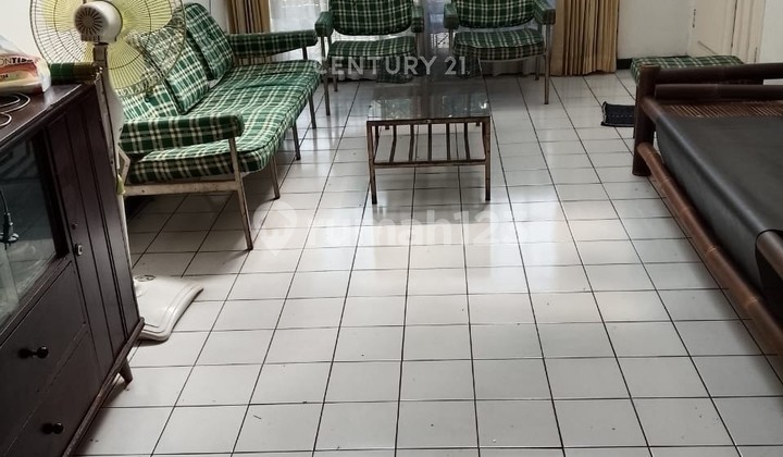 Strategic House in Cimanggu Park, Bogor 2