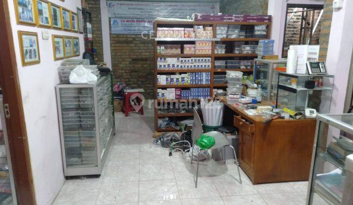 dapur rumah strategis di perumahan puri