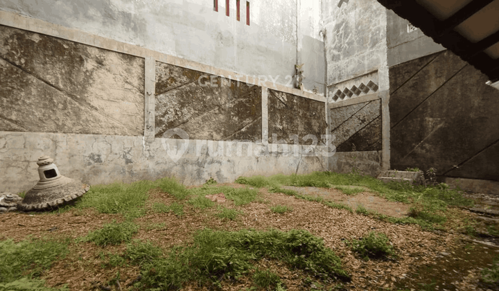 Rumah Hook Di Perumahan Sentul City Cluster Taman Legian 2