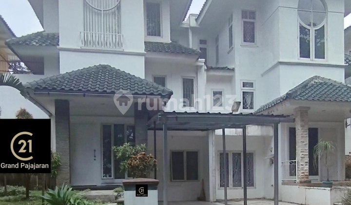 Rumah Di Sentul City Cluster Bukit Golf Hijau