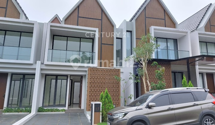 Beautiful Ready-to-Occupy House in Summarecon Bogor, Pinewood Cluster