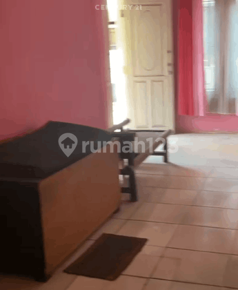 Rumah Taman Pagelaran Hook Ciomas Bogor