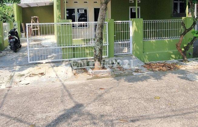 Rumah Hook Full Renovasi Di Griya Kencana Asri Dekat Stasiun  2