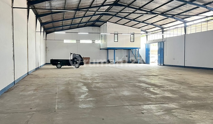 Warehouse in Caringin, Flood-Free, Container Access. Warehouse in Caringin, Flood-Free, Container Access.