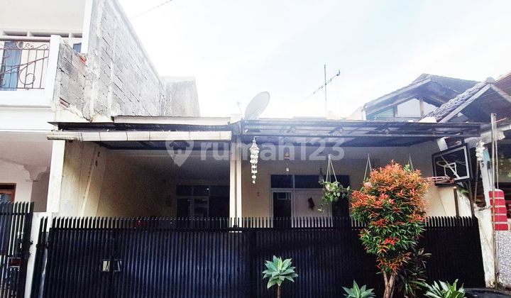 Rumah di Antapani Akses Jalan Lebar Bonus Kitchen Set