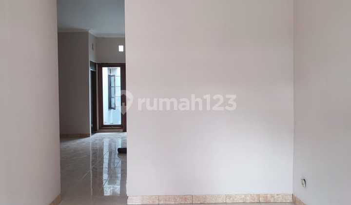 Rumah di Tki 3 di Mainroad Cocok untuk Kantor 2