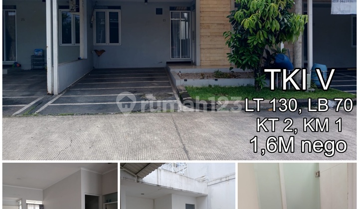 Rumah di Taman Kopo Indah Dapur Bersih & Kotor