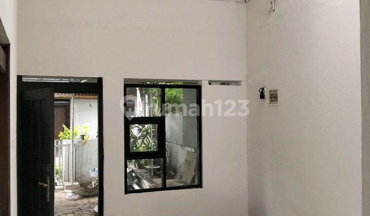 Rumah di Ciateul Ngeblong Baru Renov Minimalis