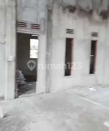 Half-Finished Warehouse Shop House Building, Cibaligo, Leuwipanjang 2