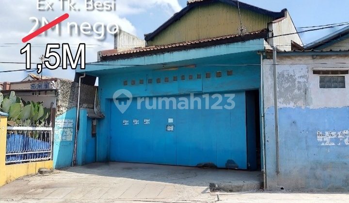 Used Hardware/Material Shop Plus House on Majalaya Cicalengka Main Road, Ngantong. 1