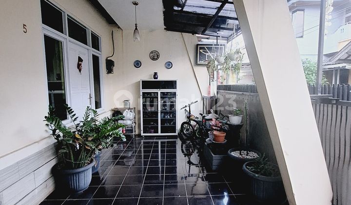 Rumah di Antapani Akses Jalan Lebar Bonus Kitchen Set