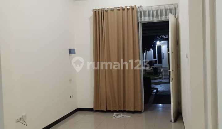 Rumah di Sherwood Taman Kopo Indah 5 Air Sible Kanopi Depan Belakang Sudah Dicat Lagi 2