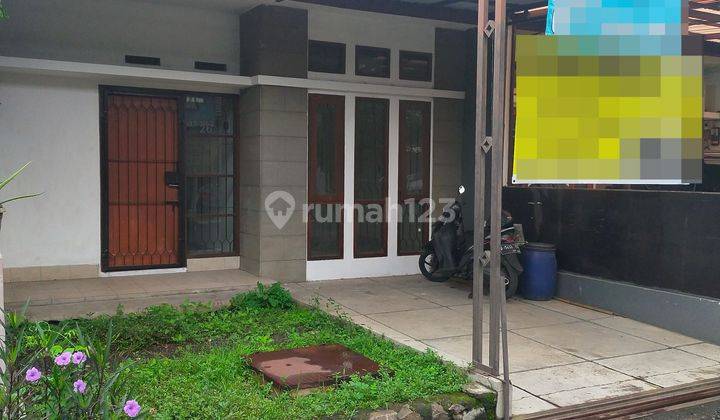 Rumah Minimalis di Mekar Wangi Hadap Timur Ada Kanopi 1