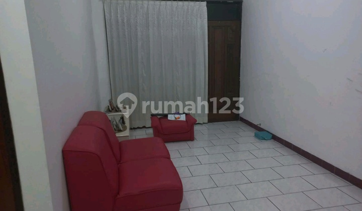 FOR SALE 300M2 HOUSE IN DHARMAHUSADA INDAH BARAT, NEAR GM ATLAS SPORTS CLUB 2