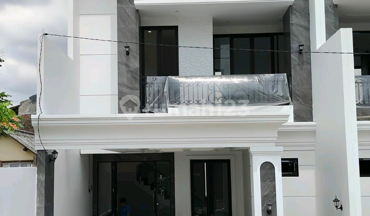 Dijual Rumah Baru Lebar 7 Araya 2 American Classic Galaxy Bumi Permai 1