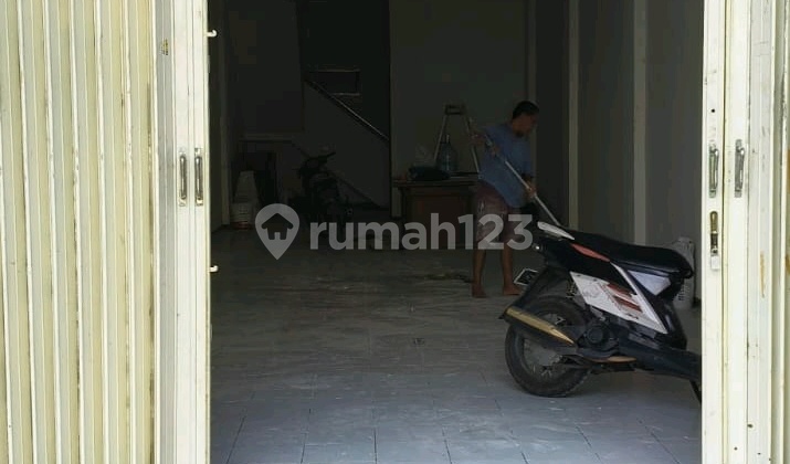 For Sale 108M2 Shop House on Raya Darmo Permai South, Suitable for Office, Restaurant, Cafe 2