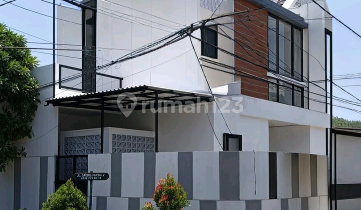 Dijual Rumah Baru Gading Pantai Lebar 9 Meter Dekat Raya Kenjeran 2