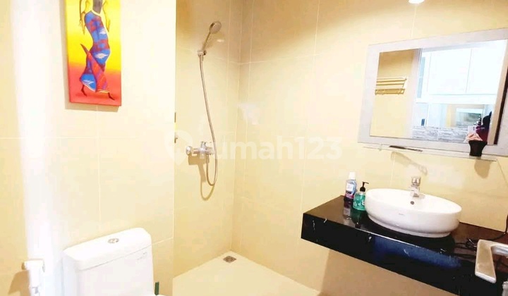 FOR SALE 1BR 32M2 APARTMENT GRAND SUNGKONO LAGOON WEST SURABAYA 2