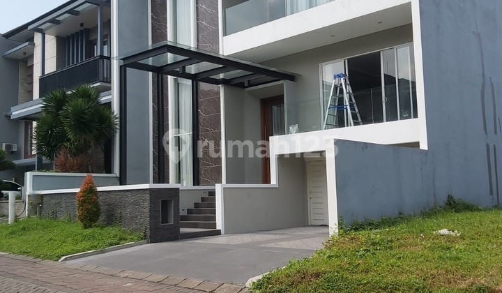 DIJUAL RUMAH LUXURY MEWAH RAFFLES GARDEN CITRALAND SURABAYA BARAT - FURNISHED SPLIT LEVEL 1