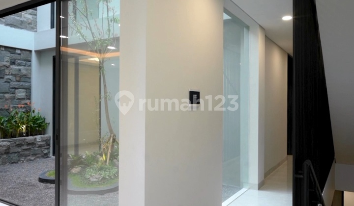 Dijual Rumah Baru 3 Lantai Citraland Surabaya Barat Area Eastwood Greenwood Woodland Taman Puspa Raya Diamond Hill Waterfront 2