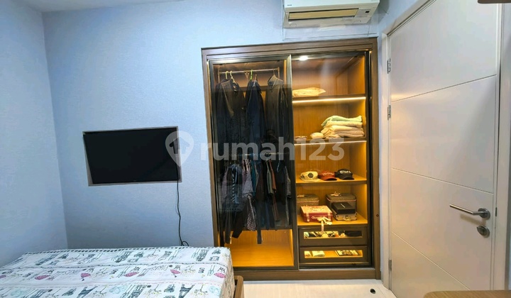 FOR SALE OR RENT LA RIZ MANSION APARTMENT 2BR 95M2 PAKUWON SURABAYA