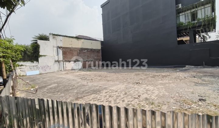 LAND FOR SALE ON DR. SUTOMO MAIN ROAD, CENTRAL SURABAYA