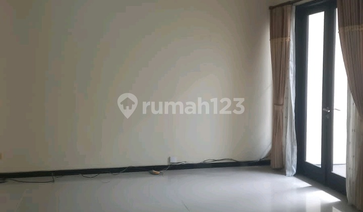 Dijual Disewakan Rumah Royal Residence Cluster Depan Utama Bagus 2