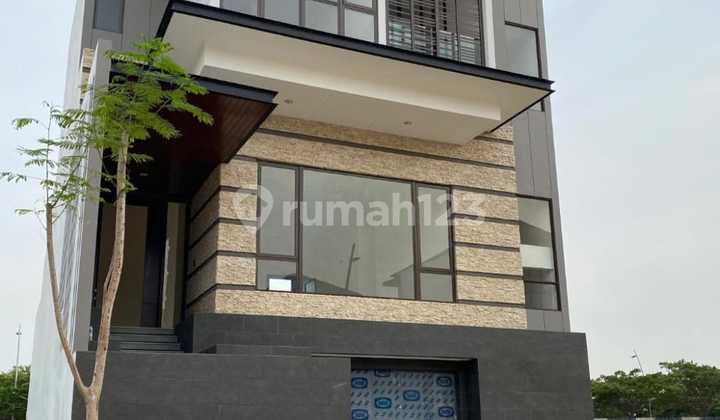 Rumah premium luas 10x20 200m2 Toba Lake Villas ASYA JGC Cakung