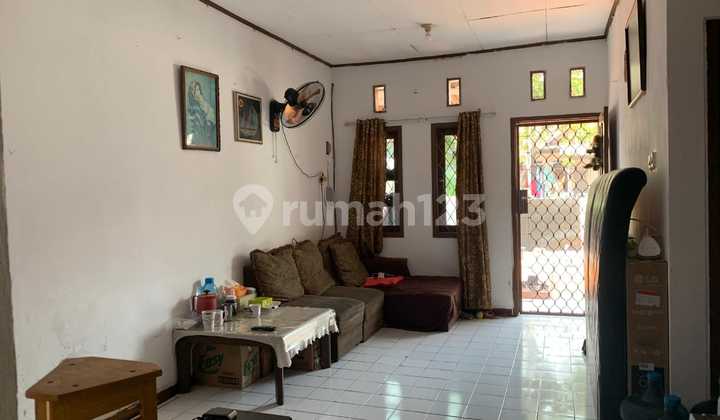 For Sale: 90m2 Spacious House in Taman Harapan Baru, Bekasi 2