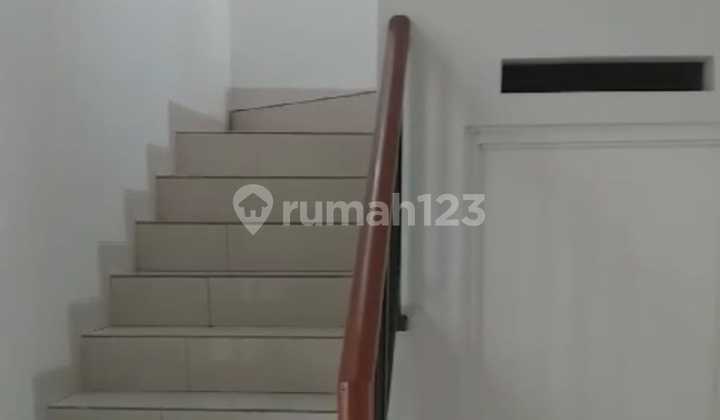 Di Jual Cepat Rumah 2 Lantai Di Cluster Vasana, Harapan Indah. 2