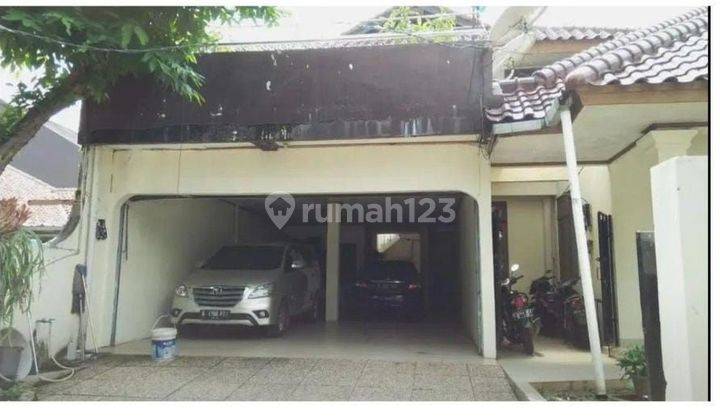 Rumah Luas Rapi , Halaman Luas, Jalan Depan Lebar di Pejaten Timur Jaksel 2