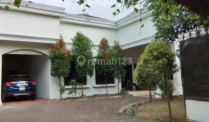 jual dibawah harga pasar rumah 2 lantai dg halaman luas banget di pejaten 1