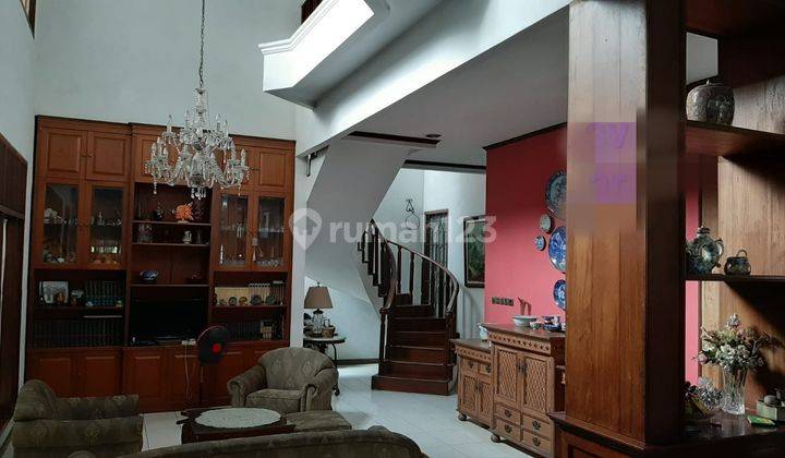 dijual rumah hook  besar 2 lantai di sektor 3 bintaro jaya 1