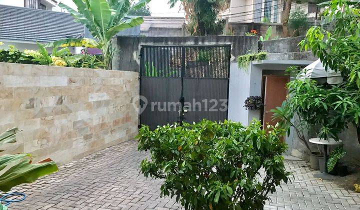 dijual turun harga rumah luas bagus halaman luas + pool di lebak bulus jakarta selatan 2