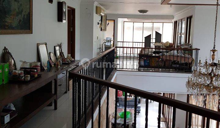 Dijual Cepat Rumah besar 2 lantai dengan halaman luas di Giriloka BSD 1