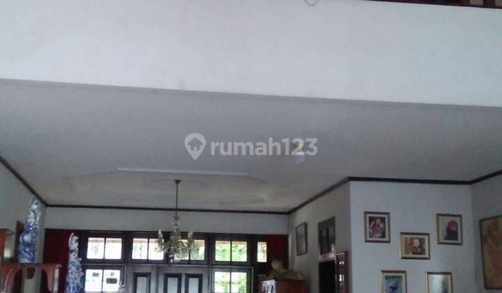 Rumah luas dengan Swimming Pool 2 lantai dalam Cluster jl.jambore Cibubur, Bogor 1