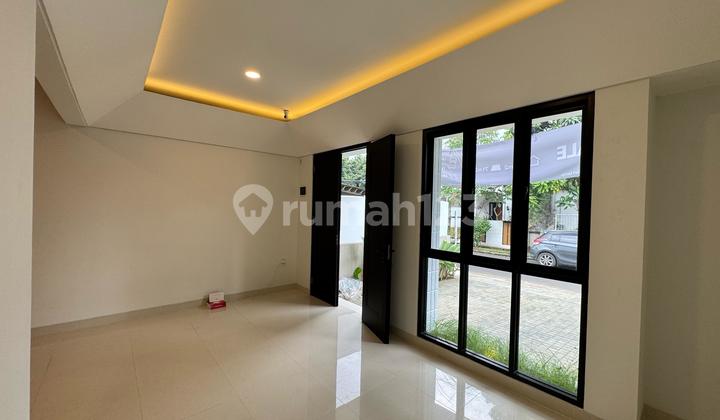 Turun Harga Rumah Baru 2,5 Lt Semi Furnish Dalam Cluster Vazza Graha Bintaro Jaya 2