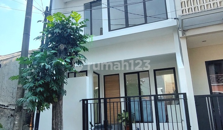 Rumah Baru Minimalis Di Taman Aries Dekat Taman 1