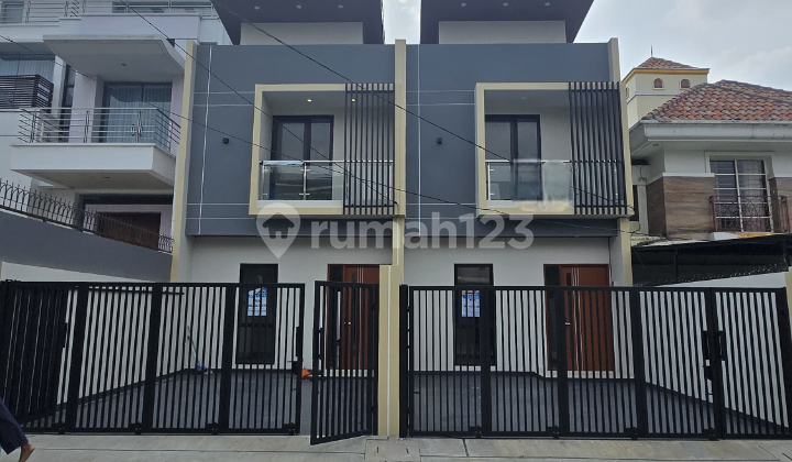 Rumah Baru KAV DKI 5x25 Modern Minimalis Siap Huni Lokasi Tenang Nyaman Hanya 2 Unit