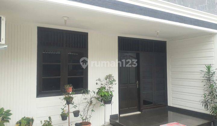 Rumah Minimalis Puri Indah Siap Huni Kondisi Rapi 2