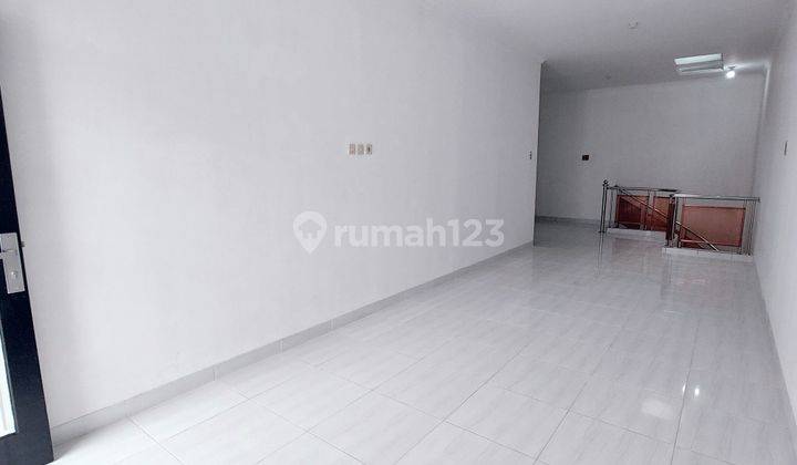 Min 2 Tahun Rumah Minimalis Siap Huni di Bojong Rawa Buaya  12