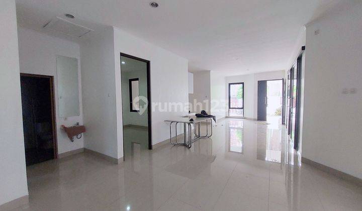 Rumah Cantik Minimalis Taman Aries Siap Huni 1