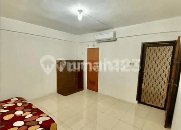 Selling Land with Bonus Kost in Grogol Jelambar, Prime Location 2