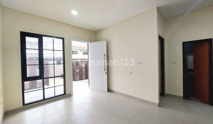 Rumah Baru Modern Minimalis Sunrise Garden 7x15 Bebas Banjir Siap Huni 1