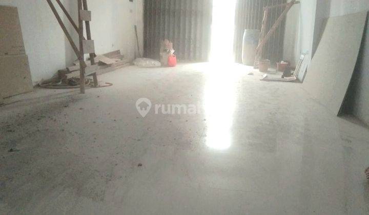 Disewakan Ruko Baru 3 Lantai Karang Tengah Traffic Tinggi 2