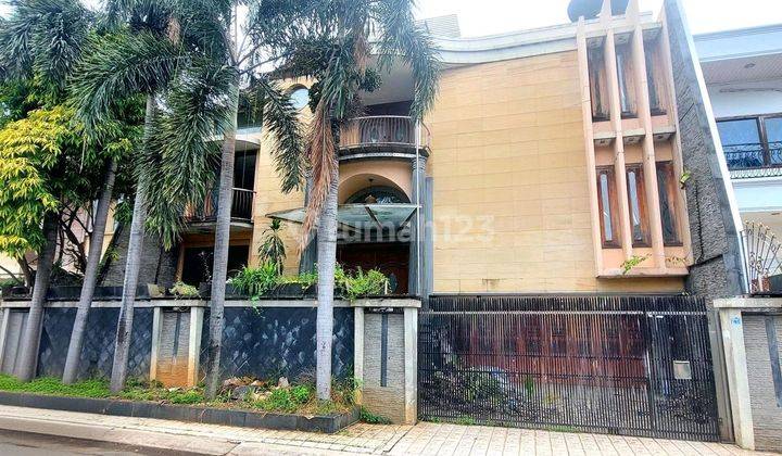 Rumah Mewah Exclusive Puri Media Jalan Boulevard Lokasi Premium Strategis 1