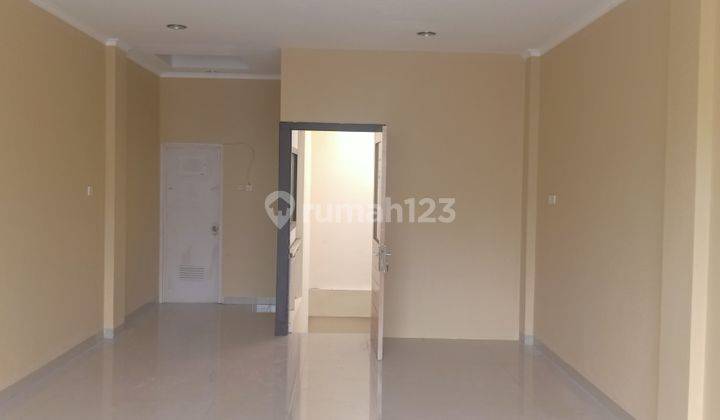 Ruko 2,5 Lantai Cbd Palm Taman Surya 5, Tipe 4,5x12, Lt lb 54 135 M2, Non Furnished 2