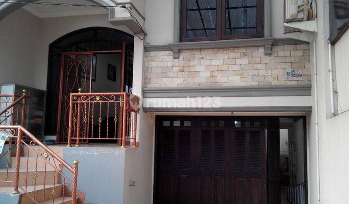 Rumah 2,5 Lantai Jl. Mangga Duri Kepa, Tipe 6x15, Lt lb 96 108, Non Furnished 2