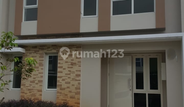 Two-Story House in Paramaount Serpong Cluster Thomson, Type 7x11, Land Area/Building Area 77/73 m2, Unfurnished 2