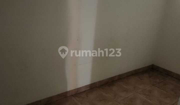 2-Story House in Brawijaya Golf Lippo Karawaci, Type 8x18, Land Area 395, Building Area 290 M2, Unfurnished 2